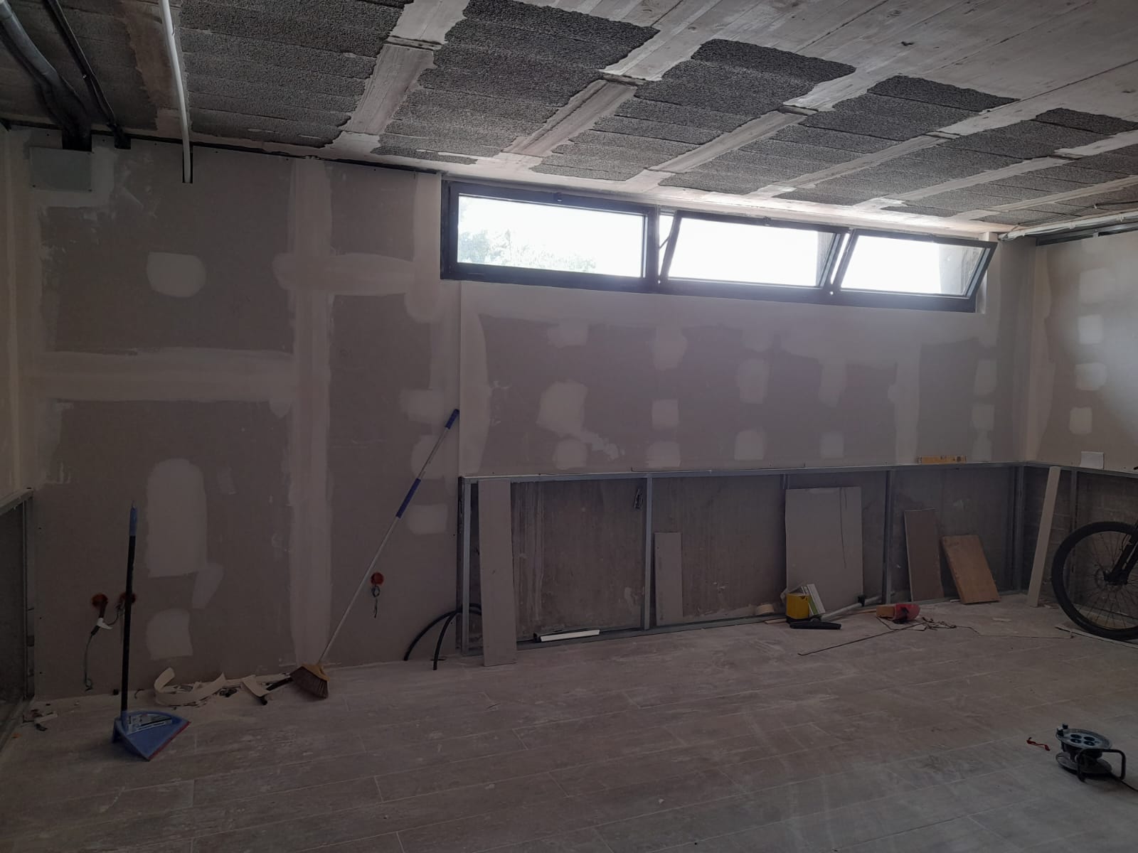 Modern kitchen before renovation